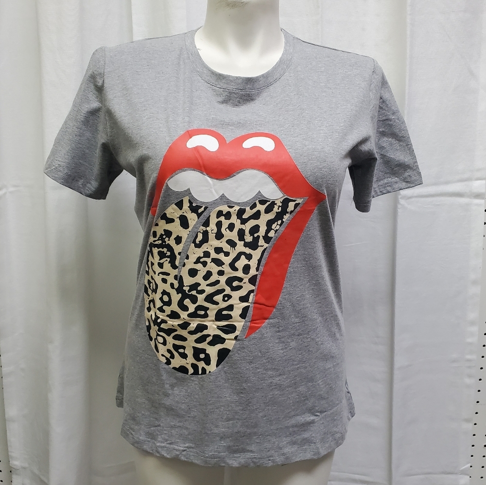 Graphic Tee Women's Large - Picture 1 of 6